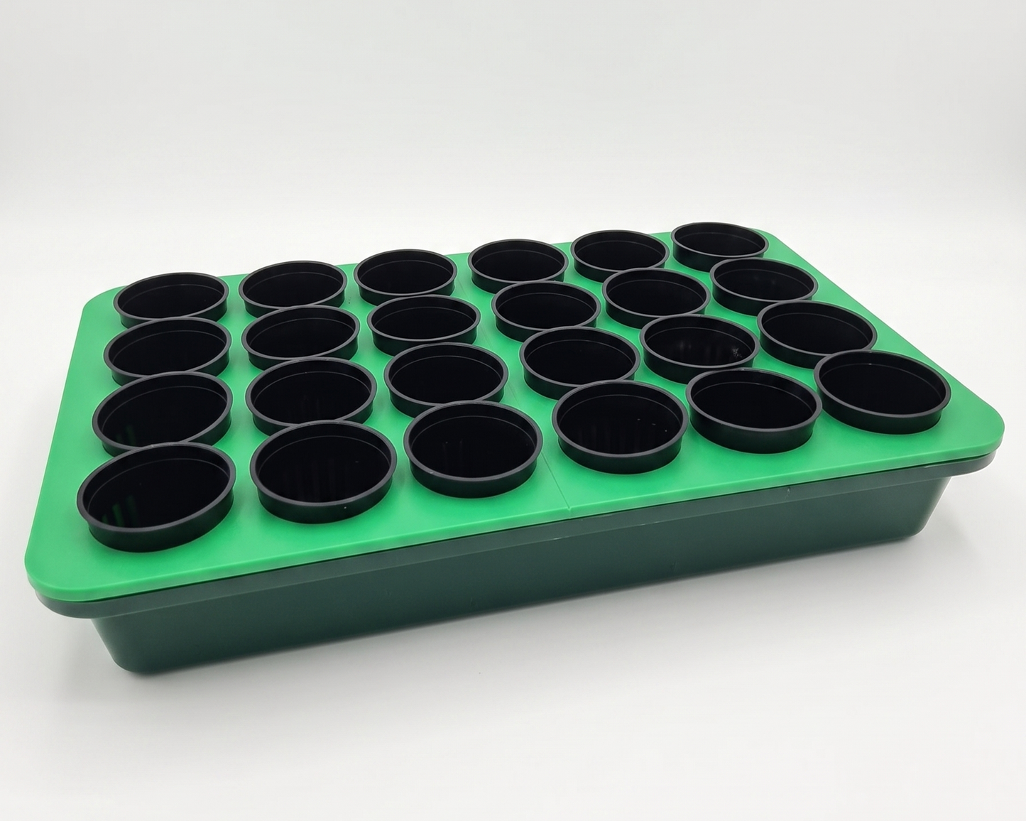 GrowTower Anzuchtbox mit grüner Deckelplatte und 24 wiederverwendbaren Anzuchttöpfen für die Hydroponik-Anzucht